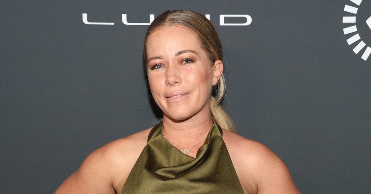 Kendra Wilkinson Blasts Body-Shamers Telling Her to ‘Downsize’ Breast Implants: ‘Who’s Paying?’ Kendra Wilkinson Blasts Body-Shamers Telling Her to ‘Downsize’ Breast Implants: ‘Who’s Paying?’