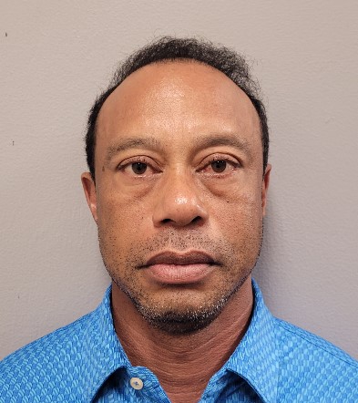 Video Emerges of Tiger Woods Returning to United States After Rehab Stint