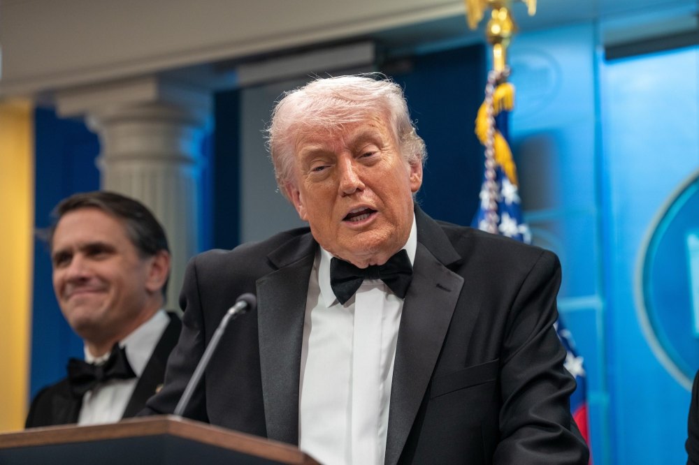 GettyImages-2272612700 SNL UK Ania Magliano Jokes Donald Trump Shit Himself Before WCHD Shooting