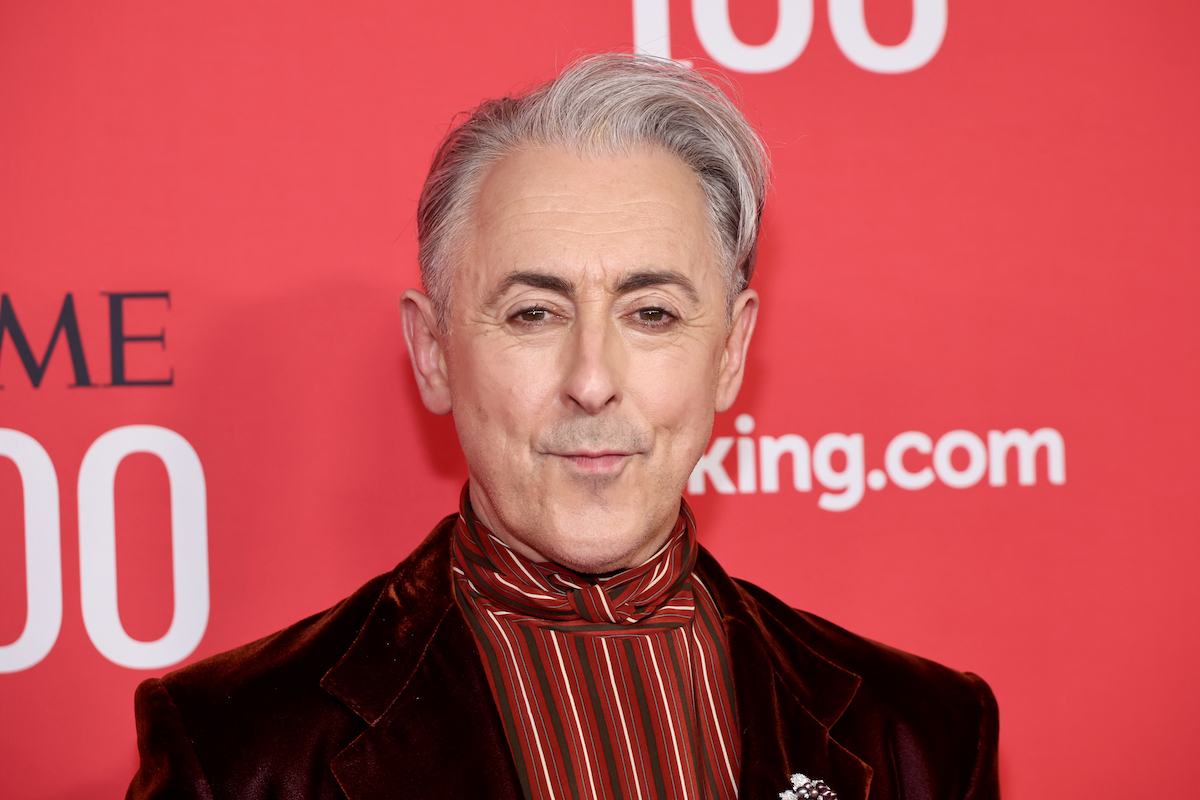'The Killer Among Us' Host Alan Cumming Reveals the Story That Introduced Him to True Crime