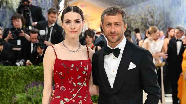 GettyImages-2274520396Anna-Wintours-Daughter-Bee-Shaffer-Splits-From-Husband-Francesco-Carrozzini.jpg