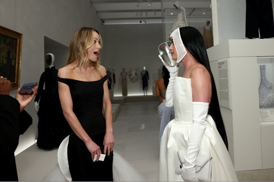 Inside the 2026 Met Gala: Celebrity Selfies and Behind-the-Scenes Moments You Didn’t See