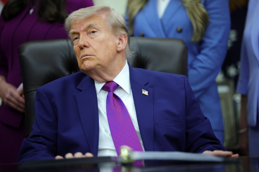 Trump White House Sued for Changing Lincoln Memorial Reflecting Pool Without Mandatory Procedures