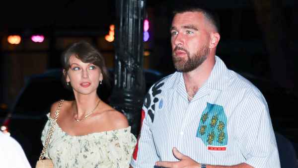 GettyImages-2276473379Taylor-Swift-and-Travis-Kelce-Hold-Hands-on-Romantic-Date-Night-in-NYC.jpg