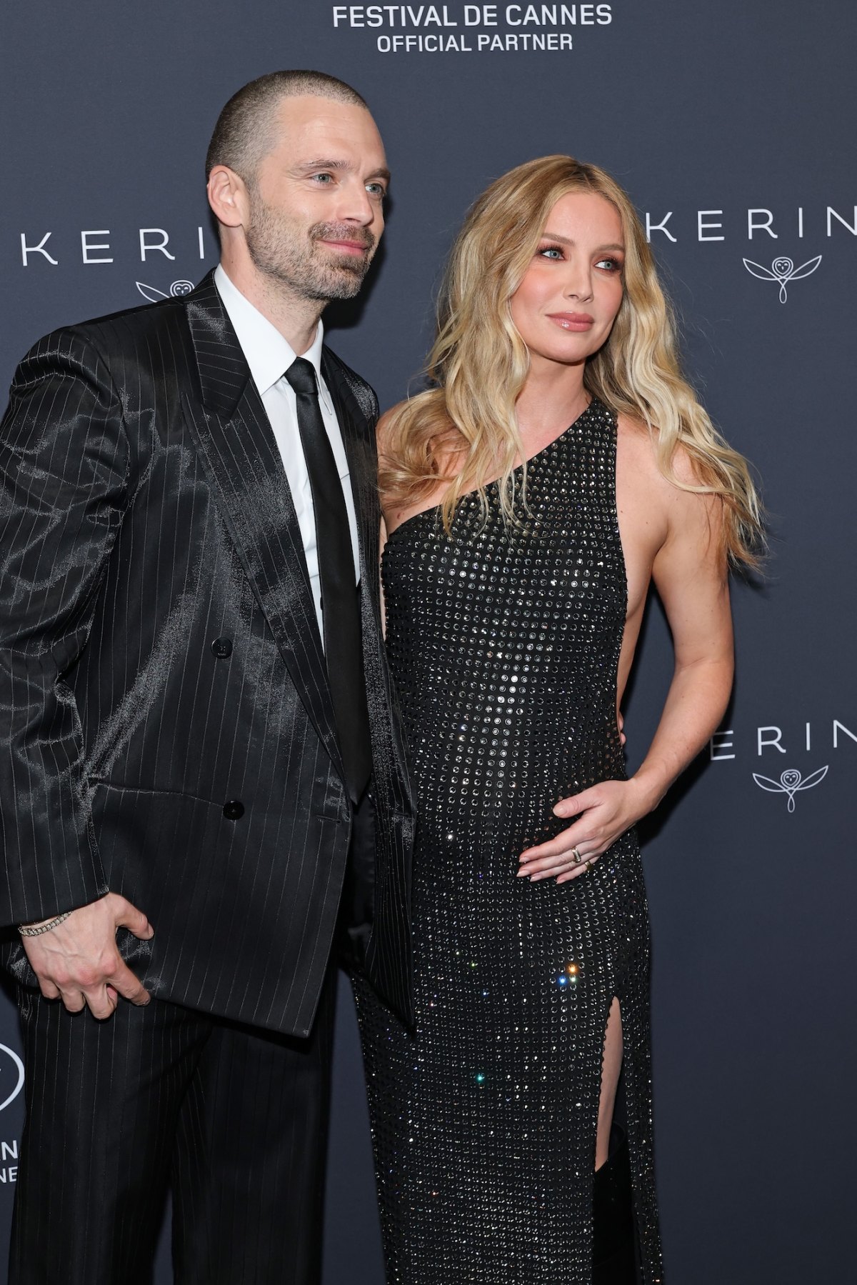 GettyImages-2276767165-Annabelle-Wallis-Debuts-Baby-Bump-Alongside-Sebastian-Stan.jpg