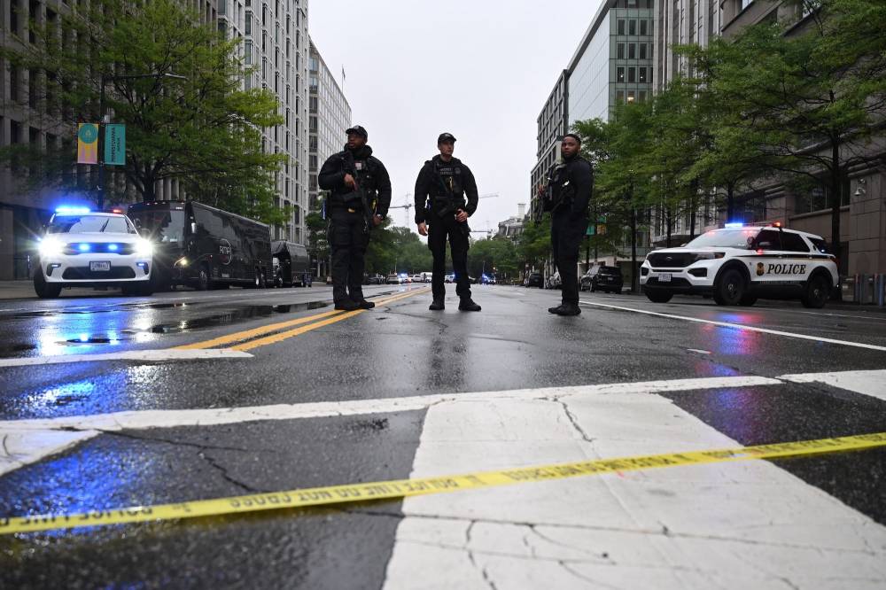 GettyImages-2277368118 White House Shooting Suspect Dead and Bystander Injured