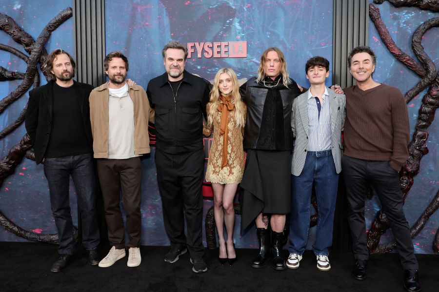 David Harbour Reunites With 'Stranger Things' Costars After Missing Events