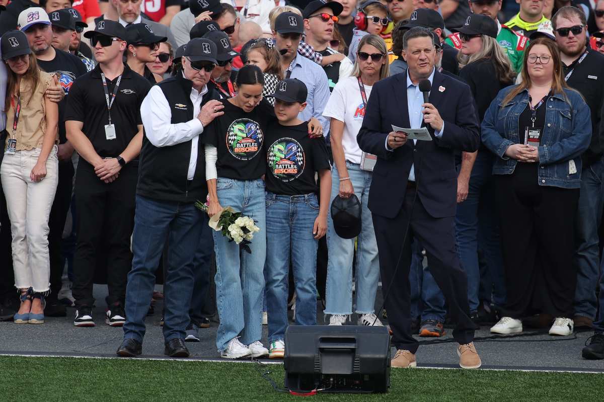 Kyle Larsons Son Comforts Brexton Busch Before Moment of Silence for His Dad