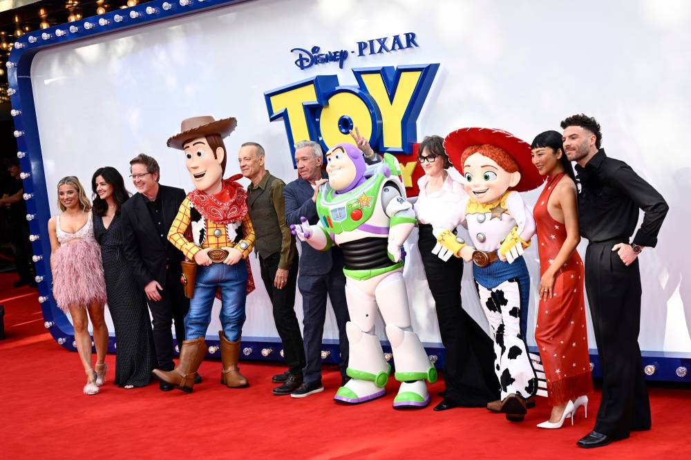 Joan Cusack Makes 1st Red Carpet Appearance in More than a Decade at &lsquo;Toy Story 5&rsquo; Premiere