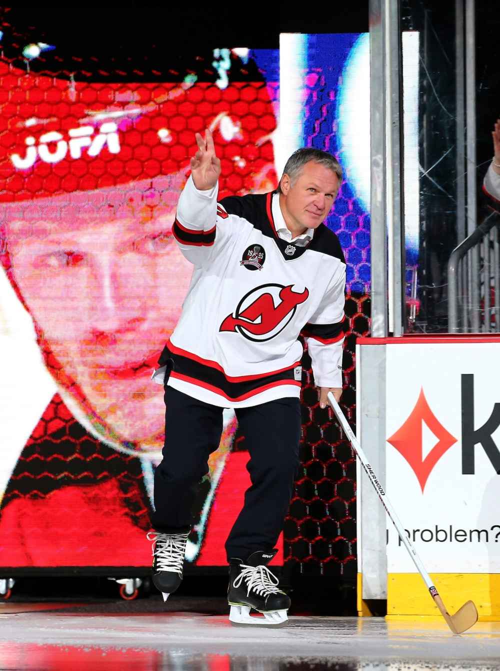 GettyImages-465631236 Claude Lemieuxs Family Breaks Silence After NHL Legends Death by Suicide at Age 60