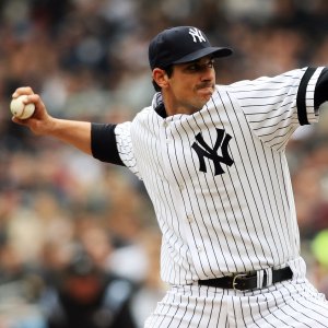 Former Pitcher Carl Pavano Accused of Peeing in Exs Shampoo Soiling Bed
