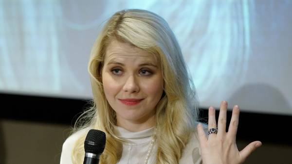GettyImages-873868640 Elizabeth Smart Believes Nancy Guthrie Could Still Be Alive