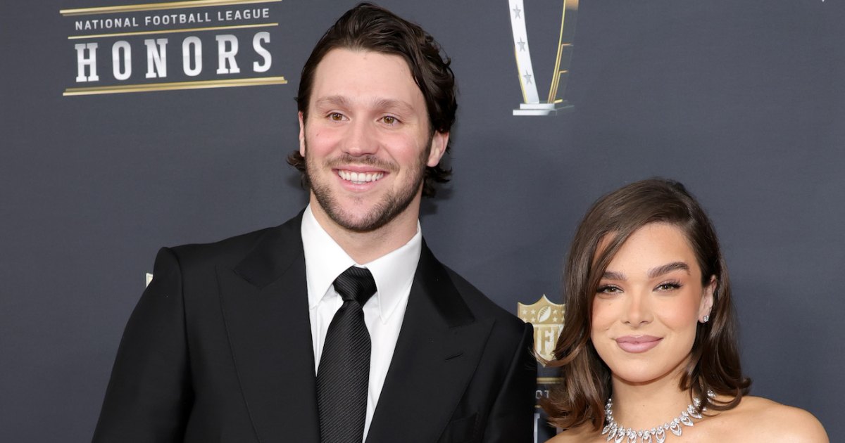 Bills Quarterback Josh Allen Reveals When He Will ’Bark and Snap’ at Wife Hailee Steinfeld Bills Quarterback Josh Allen Reveals When He Will ’Bark and Snap’ at Wife Hailee Steinfeld