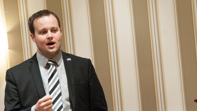 Josh Duggar Claimed Family Wanted to Ambush Him in Text to Mom After Conviction