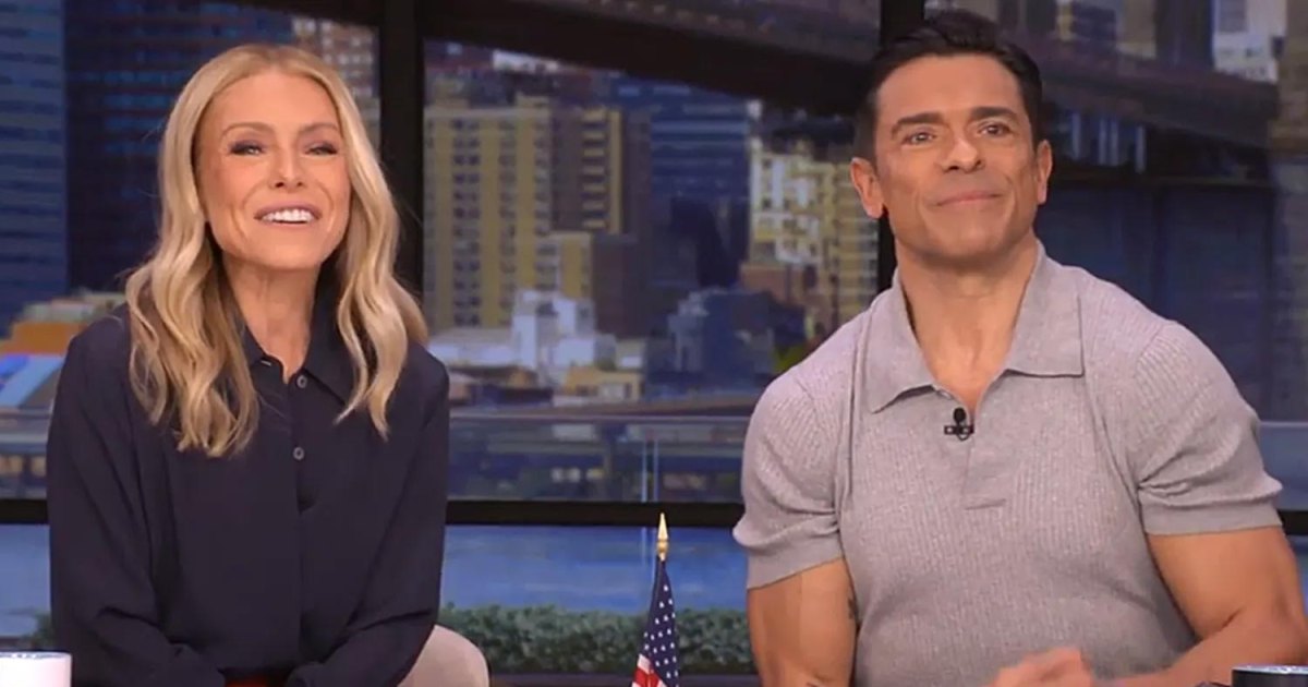 Kelly Ripa roept Mark Consuelos op voor de opmerking voor kinderen tijdens de show