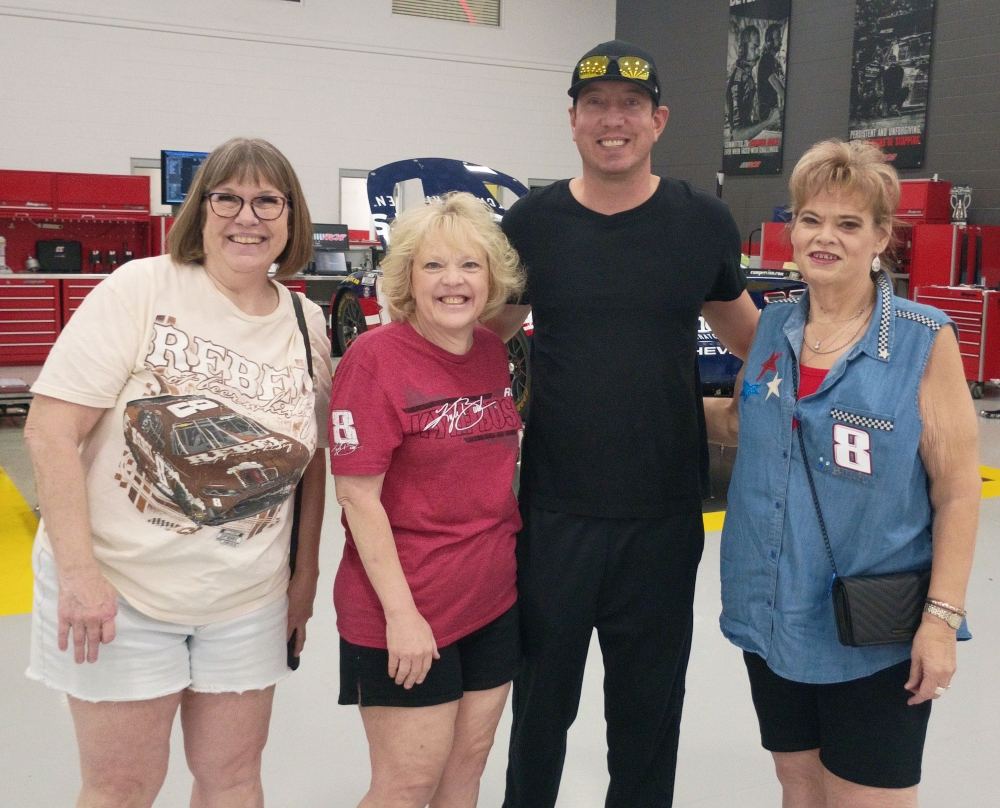 Kyle Busch Seen in Photo Hours Before His Death Devastated Beyond Belief