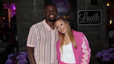 Love-Is-Blind-Chelsea-and-Kwame-MHAY4109_JpWs9XT6