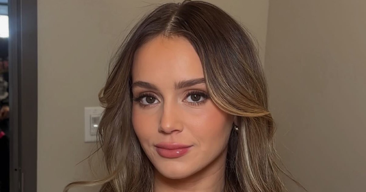 Mikayla Matthews Claps Back at People ‘Minimizing’ Her Chronic Skin Condition as ‘Just Rashes’ Mikayla Matthews Claps Back at People ‘Minimizing’ Her Chronic Skin Condition as ‘Just Rashes’