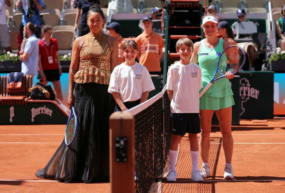 Naomi Osaka Catches Shade From Opponent Over French Open Look Laura Siegemund