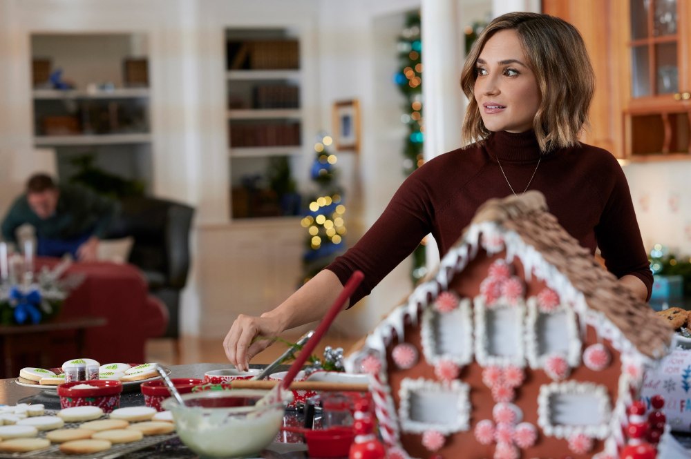 Rachael Leigh Cook Explains Initial Resistance to Working With Hallmark And Why She Is All In Now 2020
