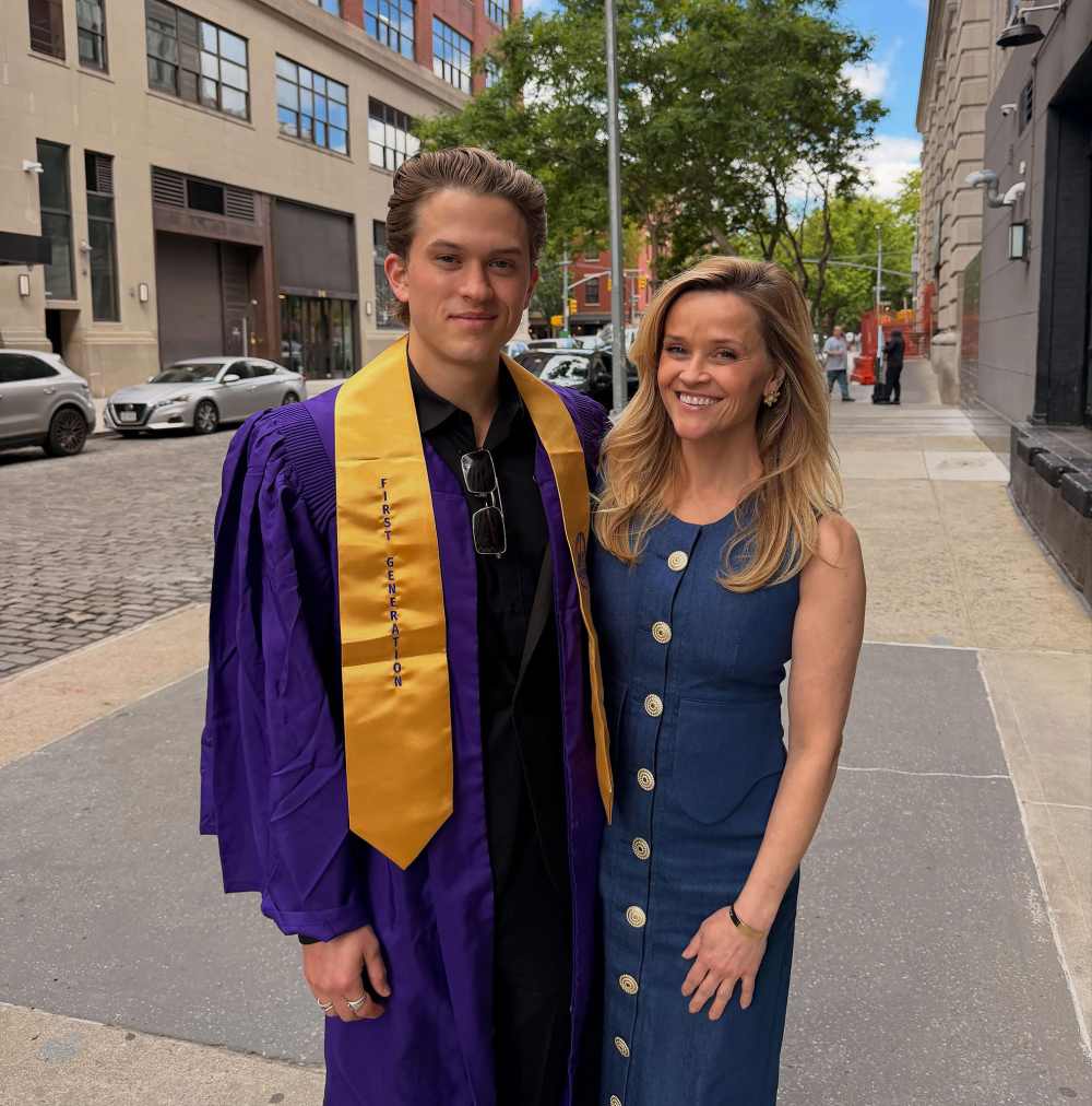Reese Witherspoon So Proud of Their Grads Just like Us