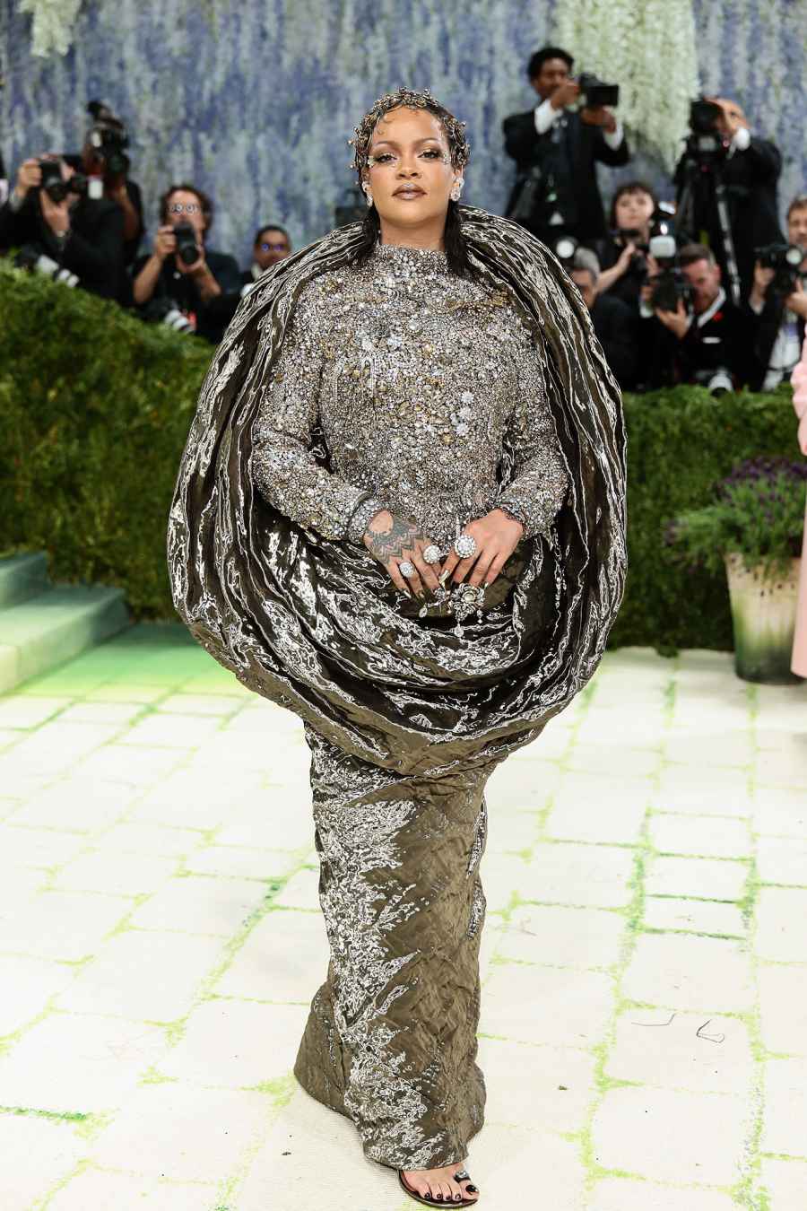 Rihanna Carpet Arrival Met Gala 2026