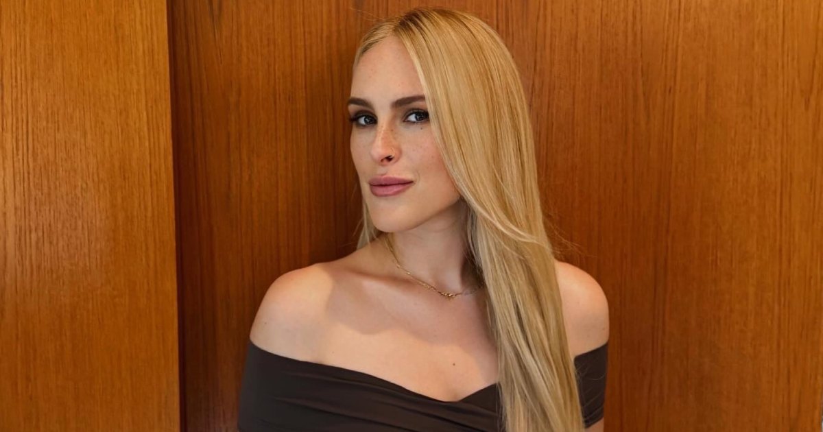 Rumer Willis Reveals Why Her Face ‘Physically Changed,’ Shuts Down Plastic Surgery Rumors Rumer Willis Reveals Why Her Face ‘Physically Changed,’ Shuts Down Plastic Surgery Rumors