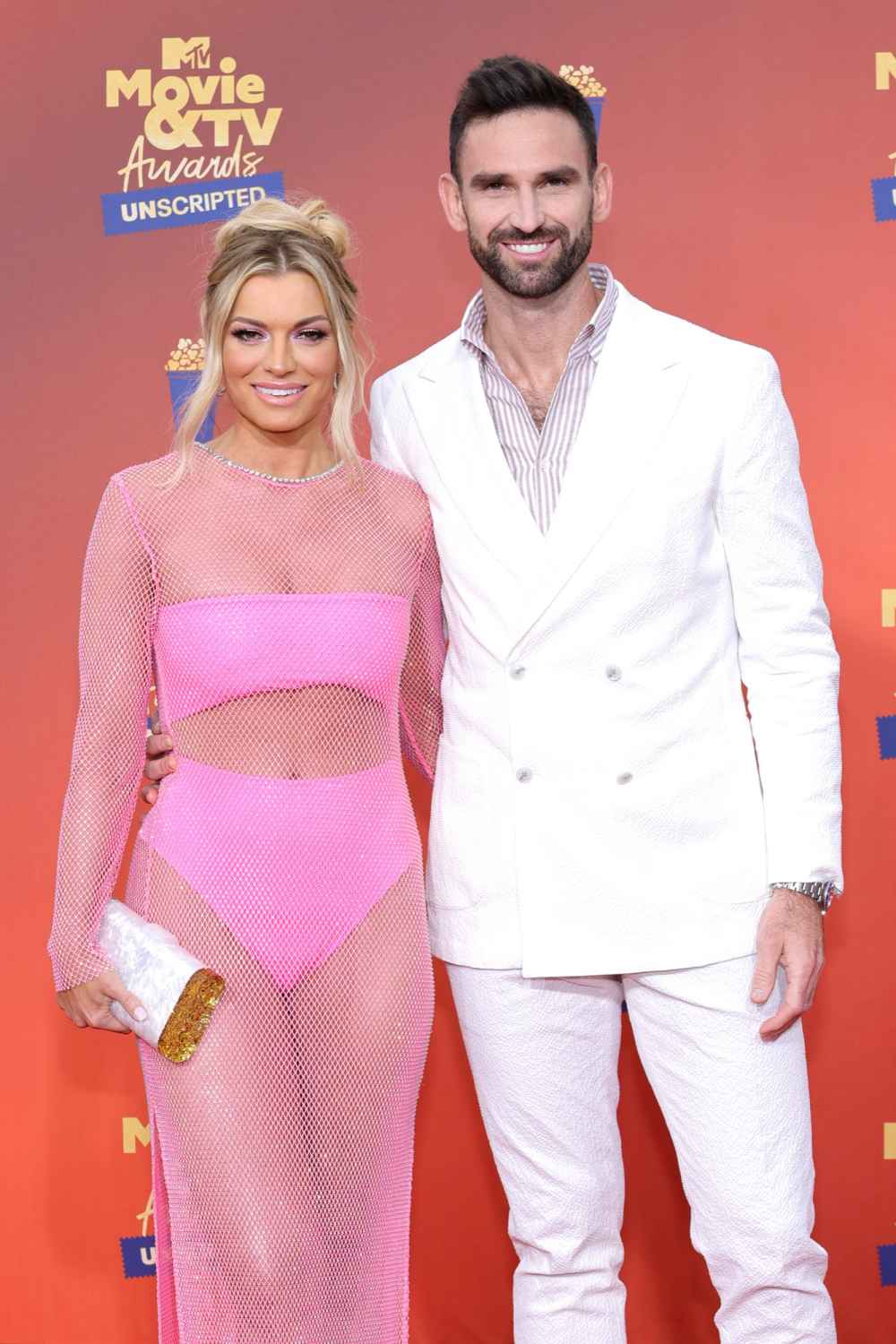 Summer House Alum Danielle Olivera Slams Lindsay Hubbards Claim She Gave Carl Radke a Hand Job Exes