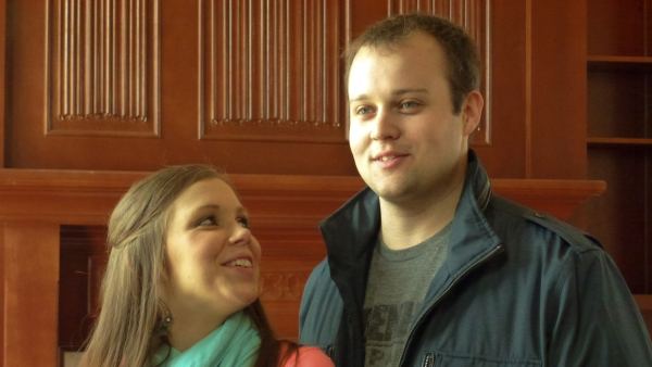 Josh Duggar Flirts With Wife Anna in Messages From Jail