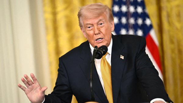 Trump-GettyImages-2274263318
