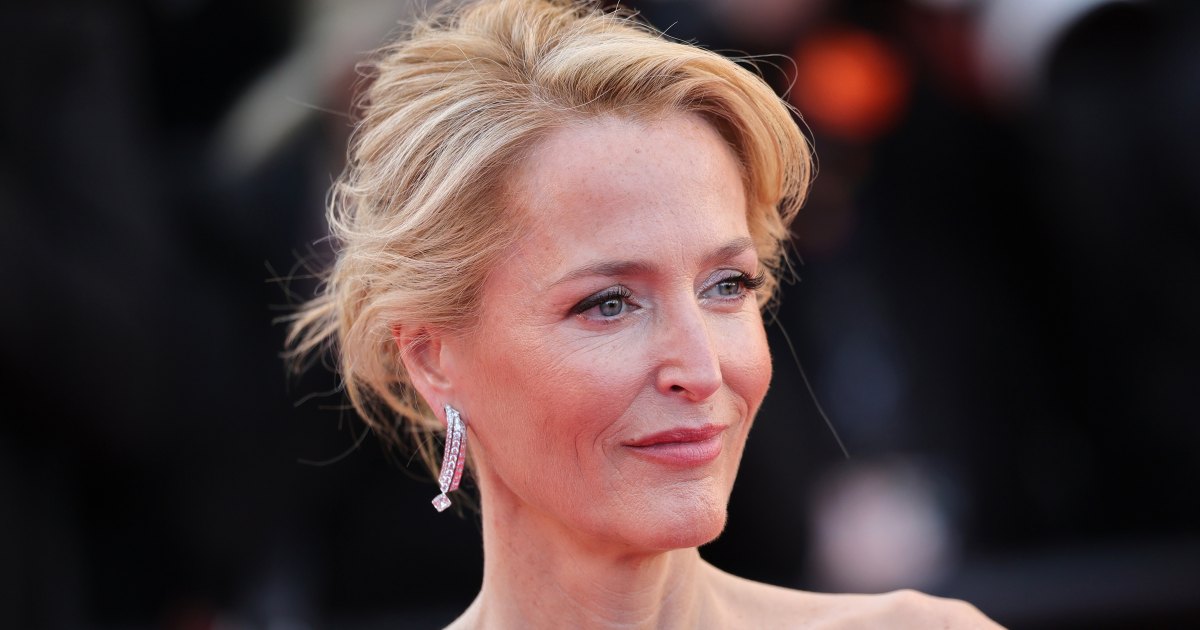Gillian Anderson’s Flawless Skin at 57 Is Due to the ‘Age Perfect’ Serum Amazon Shoppers Say ‘Makes My Skin Look 21’ Gillian Anderson’s Flawless Skin at 57 Is Due to the ‘Age Perfect’ Serum Amazon Shoppers Say ‘Makes My Skin Look 21’