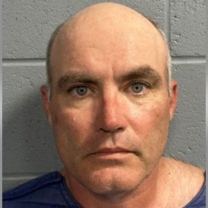 Husband Strangled Wife to Death After Learning 'She and Her Friends Made Fun of Him'