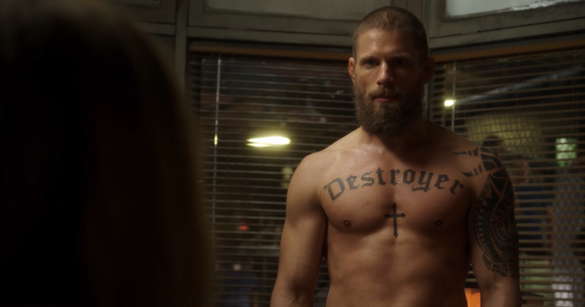 Matt Lauria bespreekt mogelijke plannen voor Koninkrijkshereniging