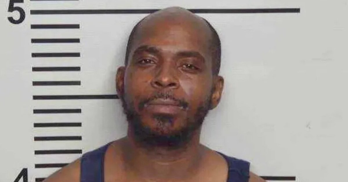 Kentucky Man Set Wife’s Dogs on Fire and Threatened to Shoot Her After She Found Out About Affair Kentucky Man Set Wife’s Dogs on Fire and Threatened to Shoot Her After She Found Out About Affair