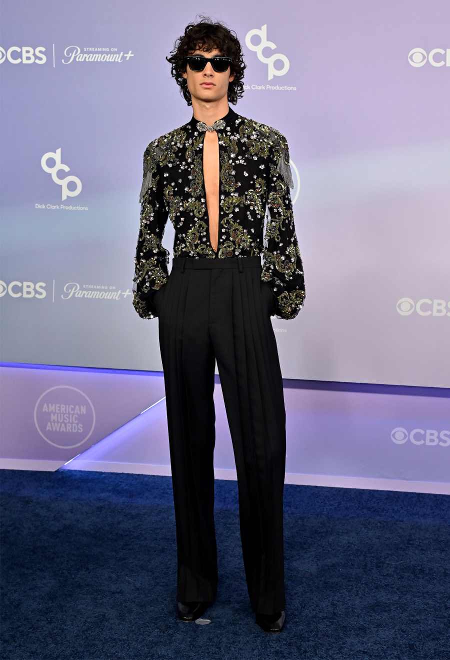 sombr Arrival Red Carpet American Music Awards 2026 AMA