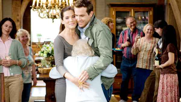 Sandra Bullock, Betty White and Ryan Reynolds in The Proposal