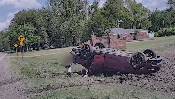 Toddler Seen Running From Wrecked Car After Chase With Arkansas Police Chase Ends in Crash