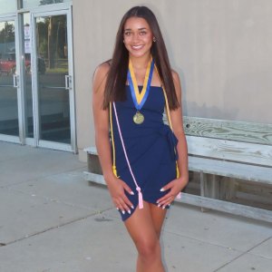 University of Toledo Pole Vaulter Eva Moran 19 Dead After Car Accident