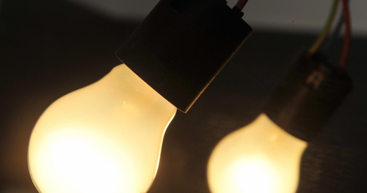 Your Indoor Lighting Is Sending Your Brain the Wrong Signals and Draining Your Energy: How to Fix It Your Indoor Lighting Is Sending Your Brain the Wrong Signals and Draining Your Energy: How to Fix It