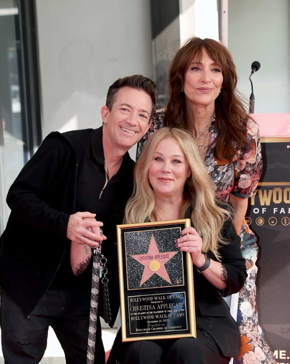 David Faustino Praises Christina Applegate Strength Amid Health Battle She Keeps Her Humor 2022