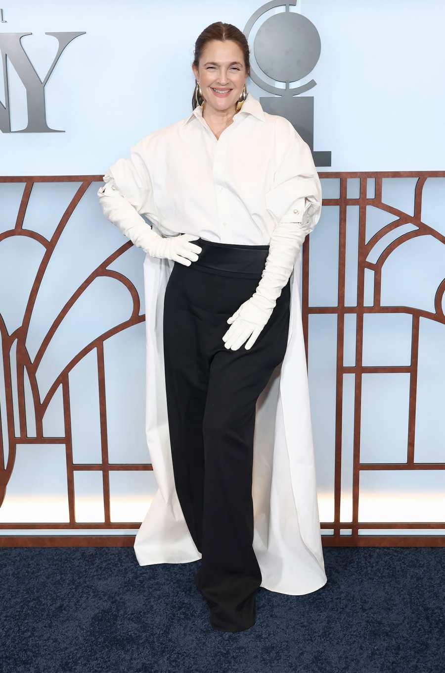 Drew Barrymore Arrive Arrival Red Carpet Tony Awards 2026