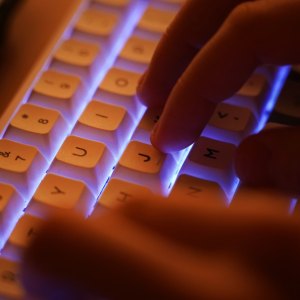 GettyImages-1298533103 Is the 20-20-20 Rule for Eye Strain Effective? Studies Explain