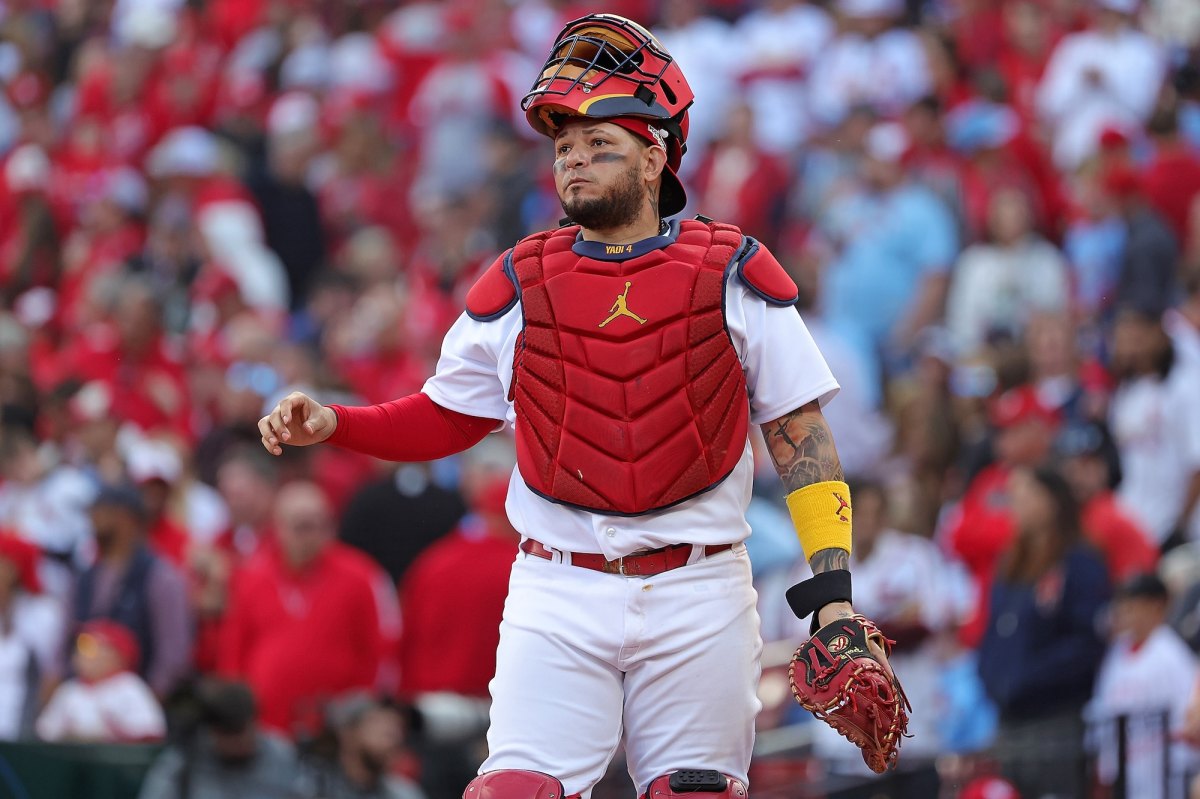 MLBs Yadier Molina Says Plane That Burst Into Flames Intended to Pick Him Up