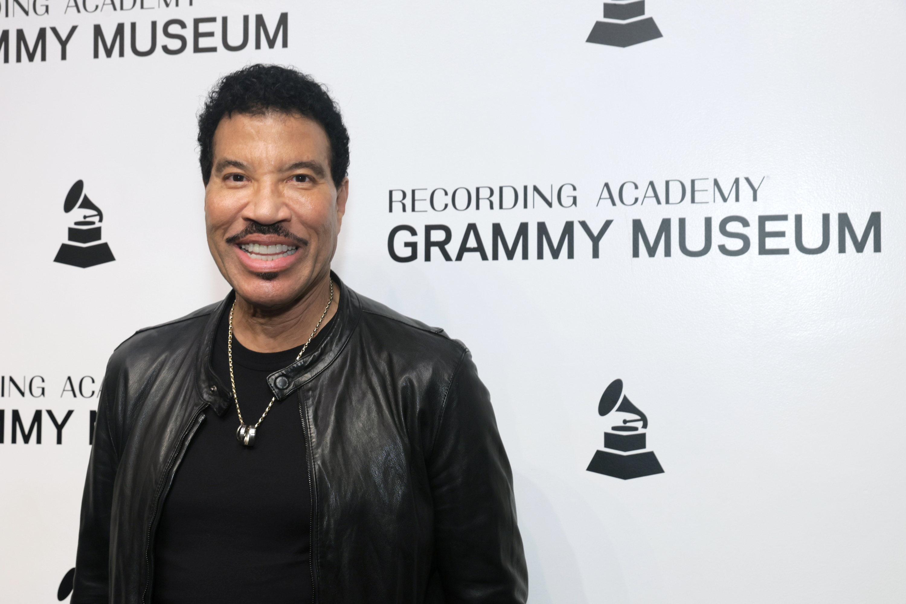 Lionel Richie Postpones More Shows After Cutting Tour&rsquo;s Opening Night Short