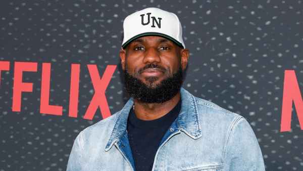 LeBron James Announces Plans to Leave Los Angeles Lakers After 8 Seasons