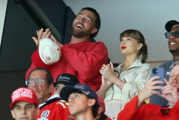 Taylor Swift Travis Kelce Wedding Guests Agree To NDA taylor-swift-travis-kelce-wedding-guests-agree-to-nda