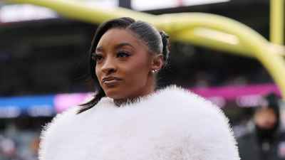Simone Biles Claps Back at Criticism of Recent Vacation After Health Scare: ‘Make Me Sad’
