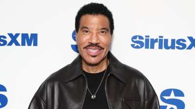 GettyImages-2268207654Lionel-Richie-Postpones-More-Shows-After-Cutting-Tours-Opening-Night-Short.jpg
