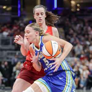 Wings Paige Bueckers Defends Caitlin Clark Amid Scrutiny Its Inhumane