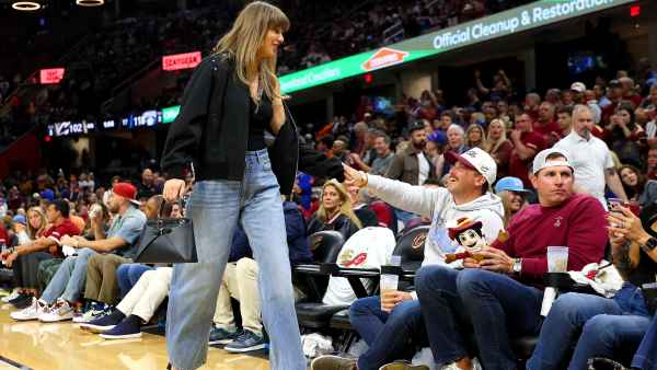 taylor swift jeans